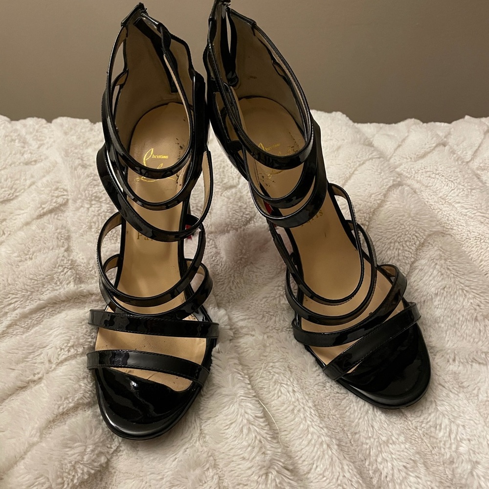 Christian Louboutin Mariniere in patent